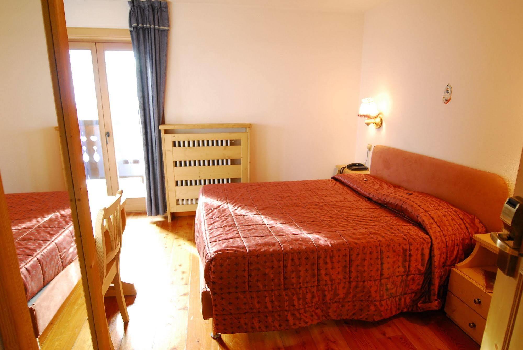 Hotel La Montanina Livigno Buitenkant foto